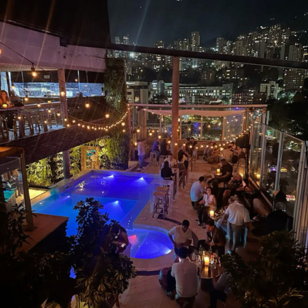 MEDELLÍN NIGHTLIFE EXPERIENCE